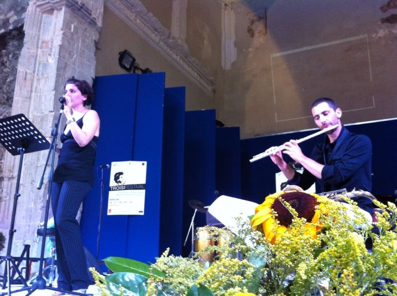 Seconda serata del Troisi Festival. Di scena  "Meibi Nuar".